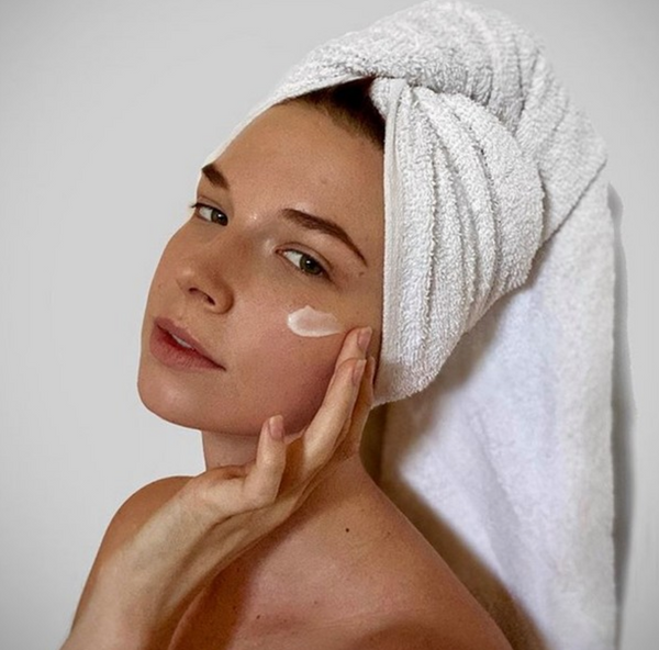 How to Take Care of Your Skin in Your 20s: Derm-Recommendations