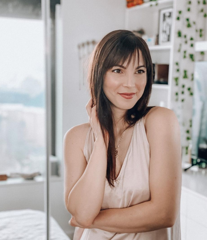 My Journey with Hormonal Acne Breakouts & Hashimoto’s Disease | Skin Stories